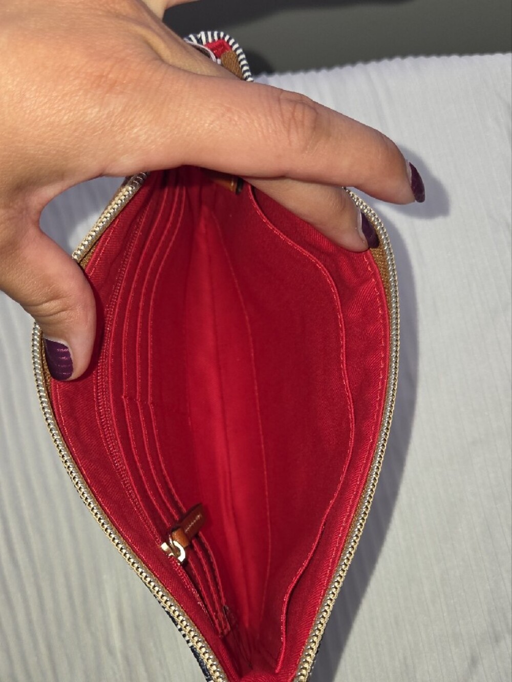 DOONEY & BOURKE CARRINGTON PLAID LEATHER POUCH - Picture 7 of 12